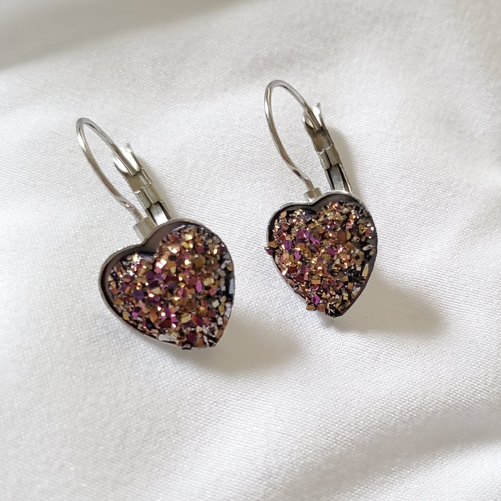 NEW Gray & Lilac heart druzy hanging earrings